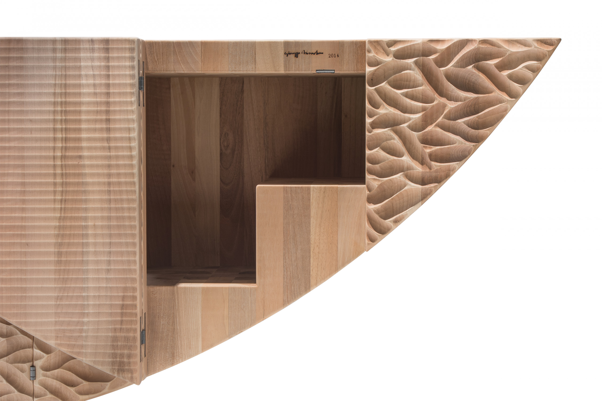 Arca 2 Cabinet