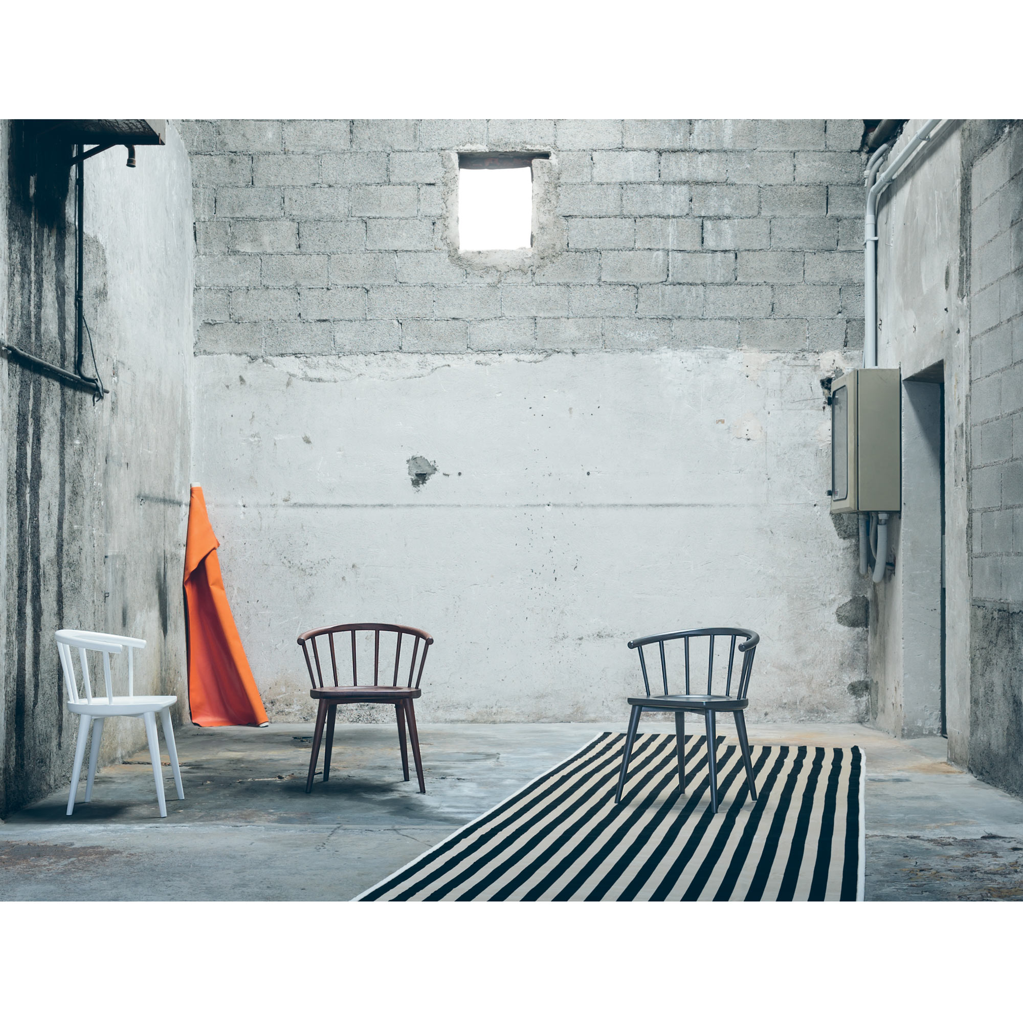 W. Lounge Chair