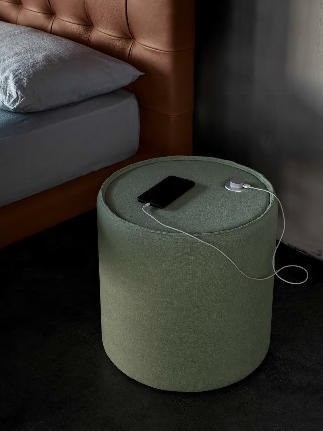 Ares Round Pouf
